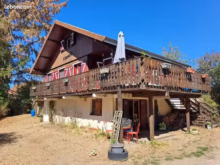 chalet 6 pièces 128 m²