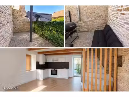 maison atypique de caractère sur 3 niveaux avec jardin privatif