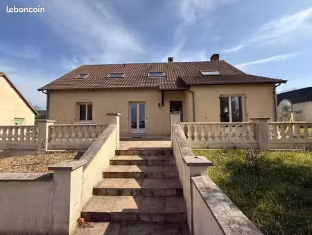 maison 7 pièces 165 m²
