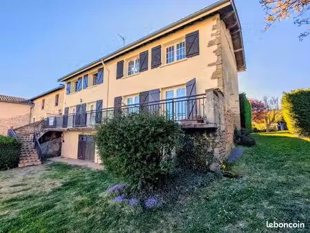maison de village 6 pièces 120 m²