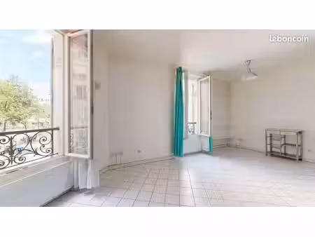studio 1 pièce 24 m²