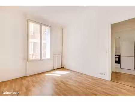 studio 1 pièce 22 m²
