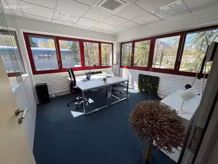 joli bureau à savoie technolac