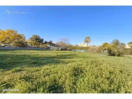 terrain à bâtir de 1100 m² à antibes (06)