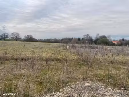 terrain 334 m² savigne l eveque
