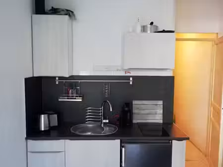 vends studio 18m2