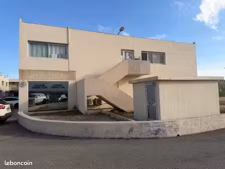 bureau 40 m2 centre commercial