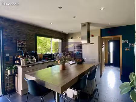 maison 7 pièces 183 m²