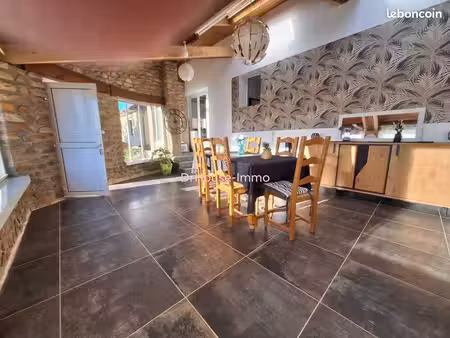 pavillon 8 pièces 157 m²