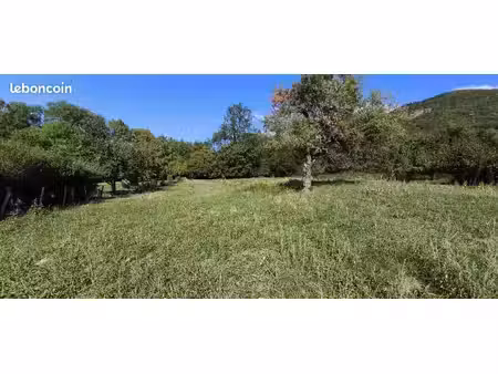 terrain 573 m² draillant