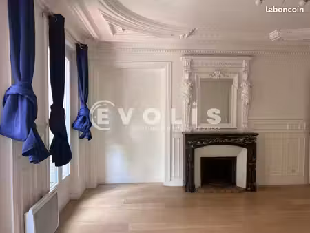 bureau 165 m²