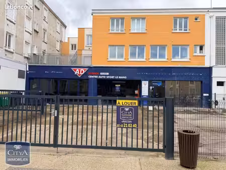 commerce 213 m²