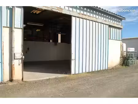 local de stockage 100 m2