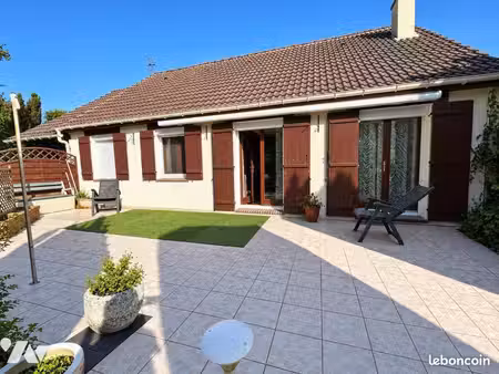 pavillon 6 pièces 95 m²