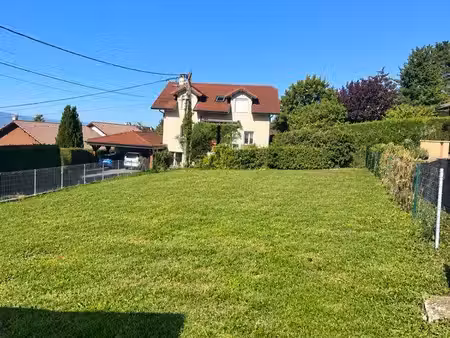 beaumont - terrain à bâtir de 692m² à proximité du châble