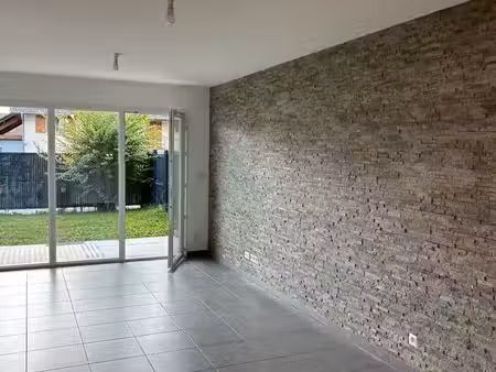appartement 3 pièces 67m² garage et terrasse