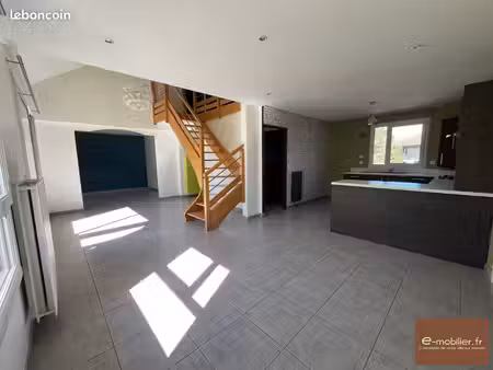duplex 5 pièces 106 m²