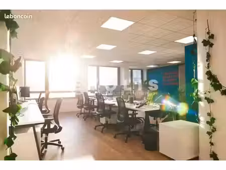 bureau 2 135 m²