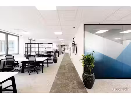 bureau 456 m²