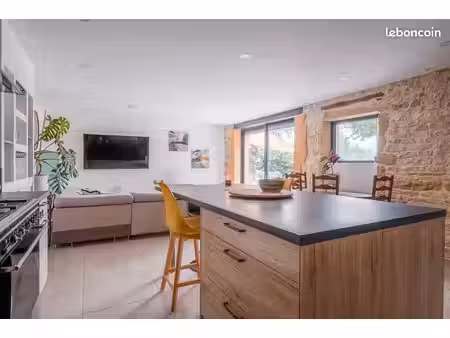 propriété 9 pièces 300 m²