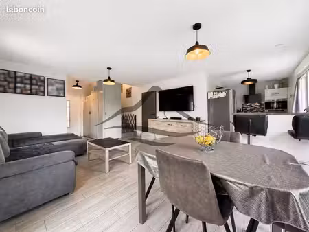 maison 4 pièces 82 m²