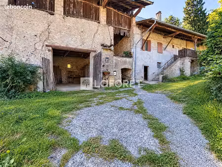 maison 4 pièces 107 m²