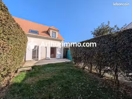 maison 4 pièces 85 m²