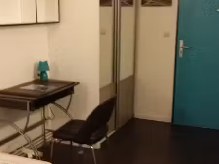 studio meublé 18m² à 3 min rer a