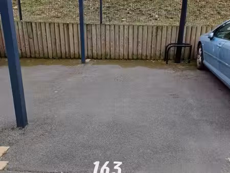 location place de parking extérieur dans une résidence sécurisé