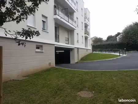 place de parking sous-sol - résidence sécurisée