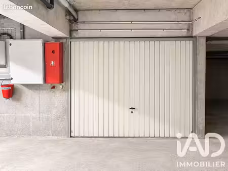 parking/box 12 m² ozoir-la-ferrière