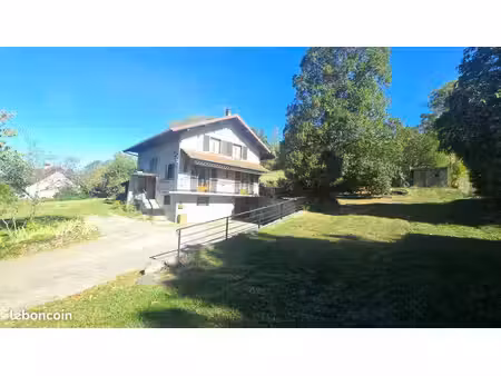 maison 7 pièces 145 m²