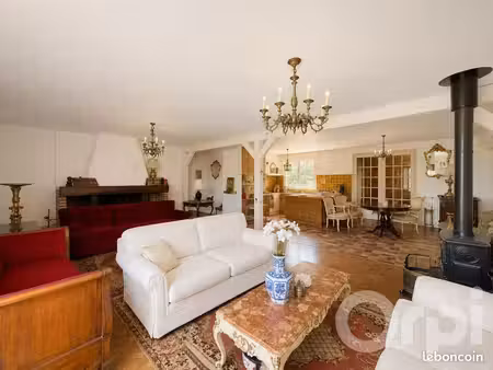 maison 6 pièces 165 m²