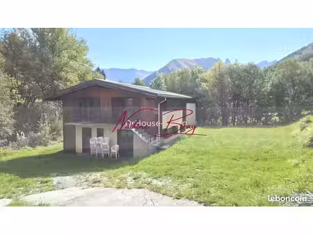 chalet 10 pièces 140 m²