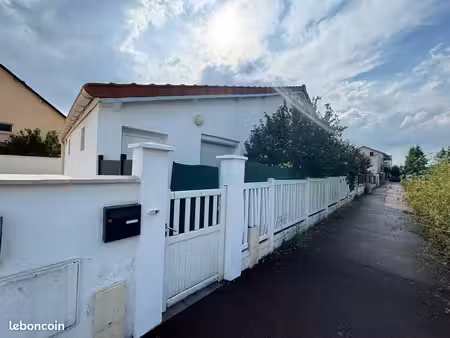 maison familiale à louer – chelles