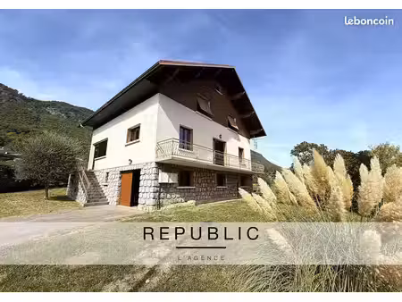 maison 4 pièces 97 m²