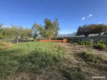 terrain 1025 m² la motte-servolex