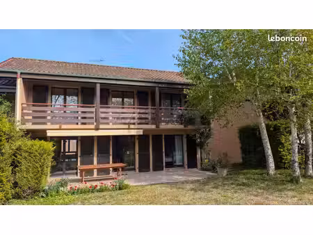 maison familiale 133 m² habitables (193 m² utiles) – jardin clos  2 garages – thonon ouest
