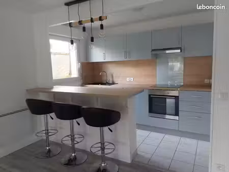 appartement f2 49m2 + terrasse + parking + box dans résidence arborée proche gare