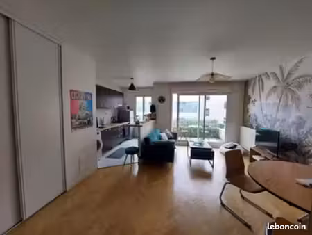 appartement 2 pièces 50 m²