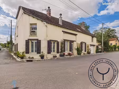 maison 8 pièces 154 m²
