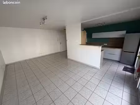 location t3 68m² rue saint antoine lyon 3