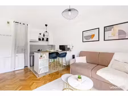 charmant t2 en rez-de-jardin