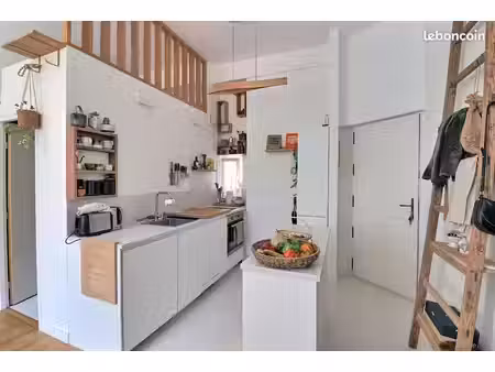 studio 1 pièce 25 m²