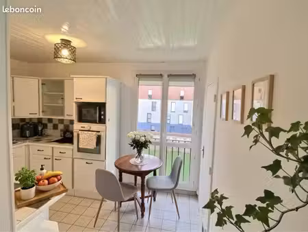 bel appartement de 3 pièces 65 m² proche de la gare et des commerces