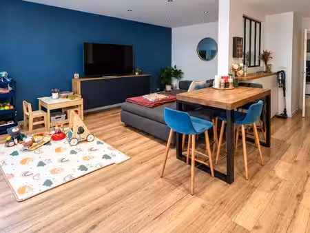 beau t4 meublé – villeurbanne hypercentre