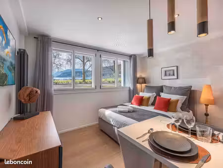 studio haut de gamme avec vue lac – annecy centre