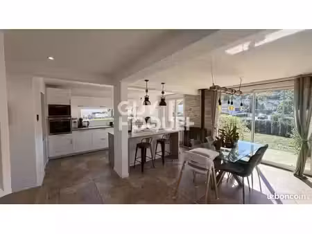 maison 6 pièces 123 m²