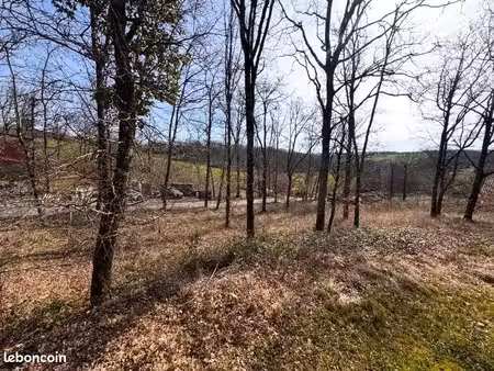terrain 1480 m² auty