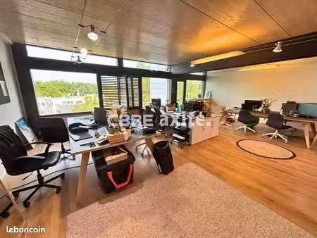 bureaux 150 m² annecy le vieux